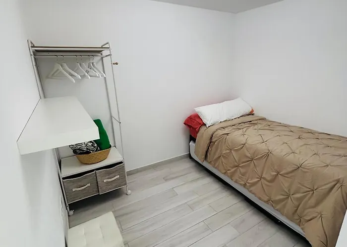 Piso Carpi アパート アデヘ